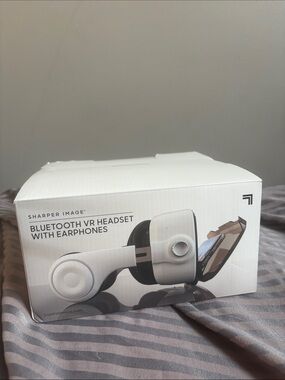 Sharper Image White Bluetooth VR Headset with Earphone Dock